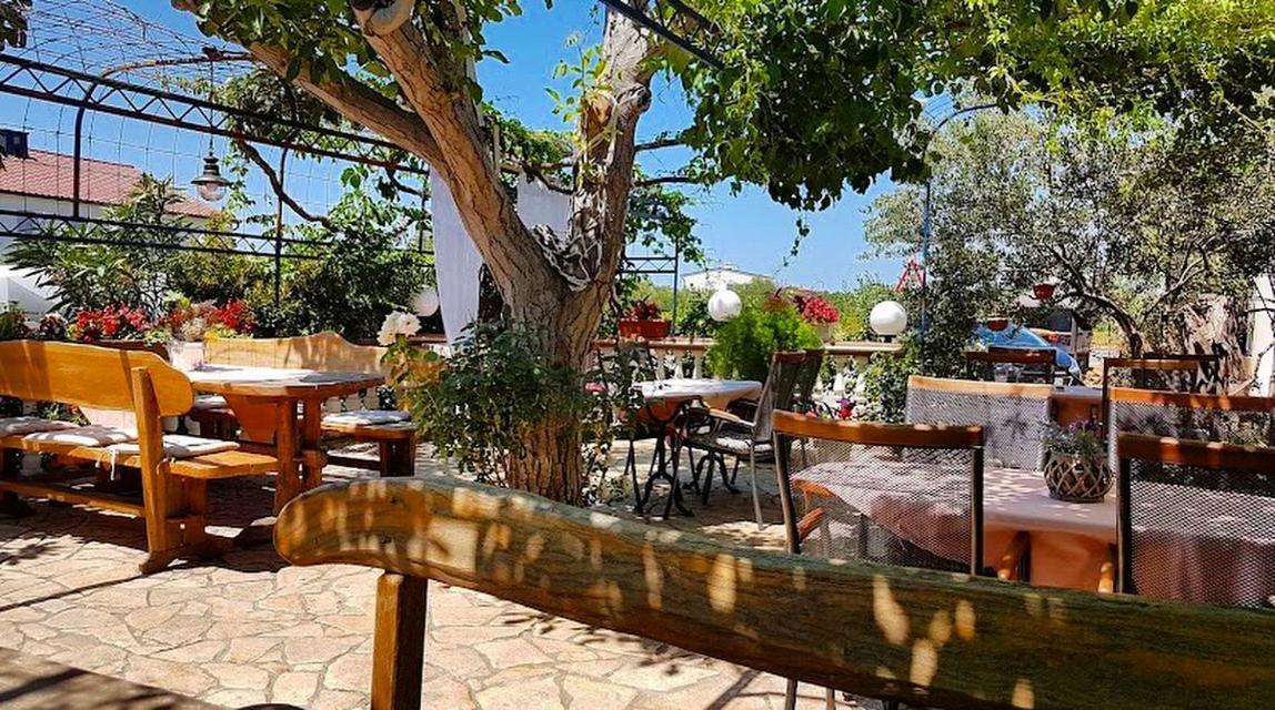 Отель Vulinka Pension Драге Экстерьер фото